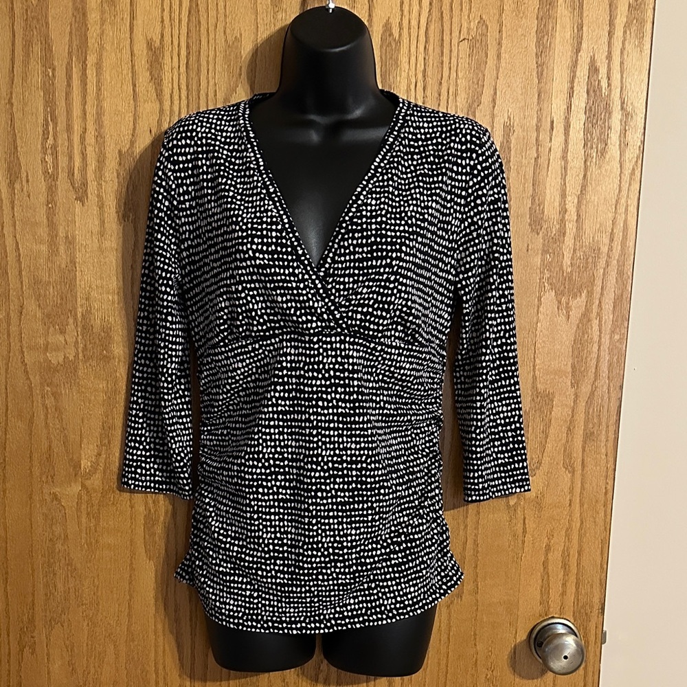Ann Taylor Black and White Patterned Blouse